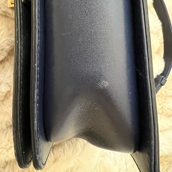 Chanel Navy Blue and Black Medium Boy bag- AUTHENTIC - Picture 5 of 12